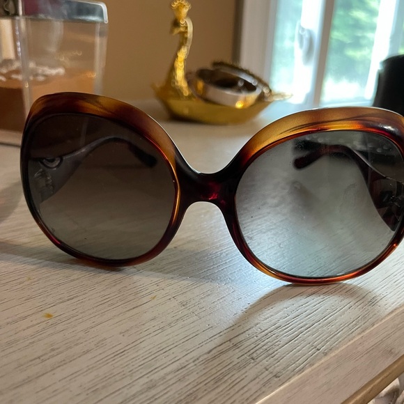 FENDI sunglasses - Picture 1 of 6